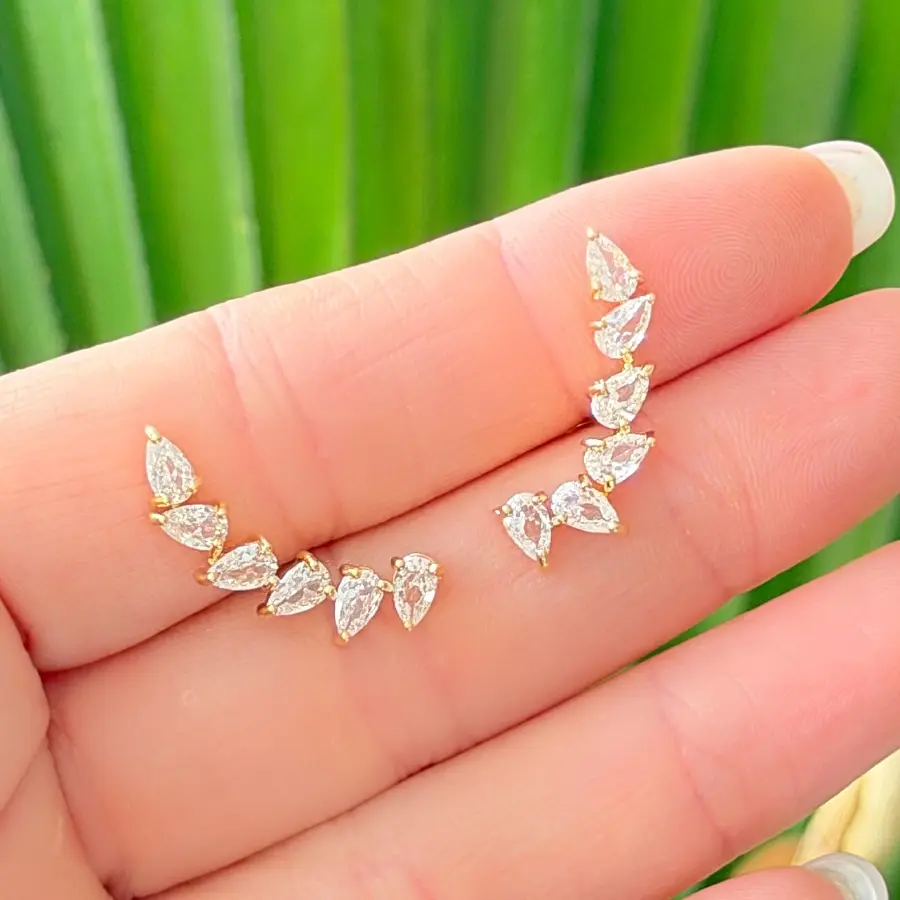 Ear Cuff zircônias em gota